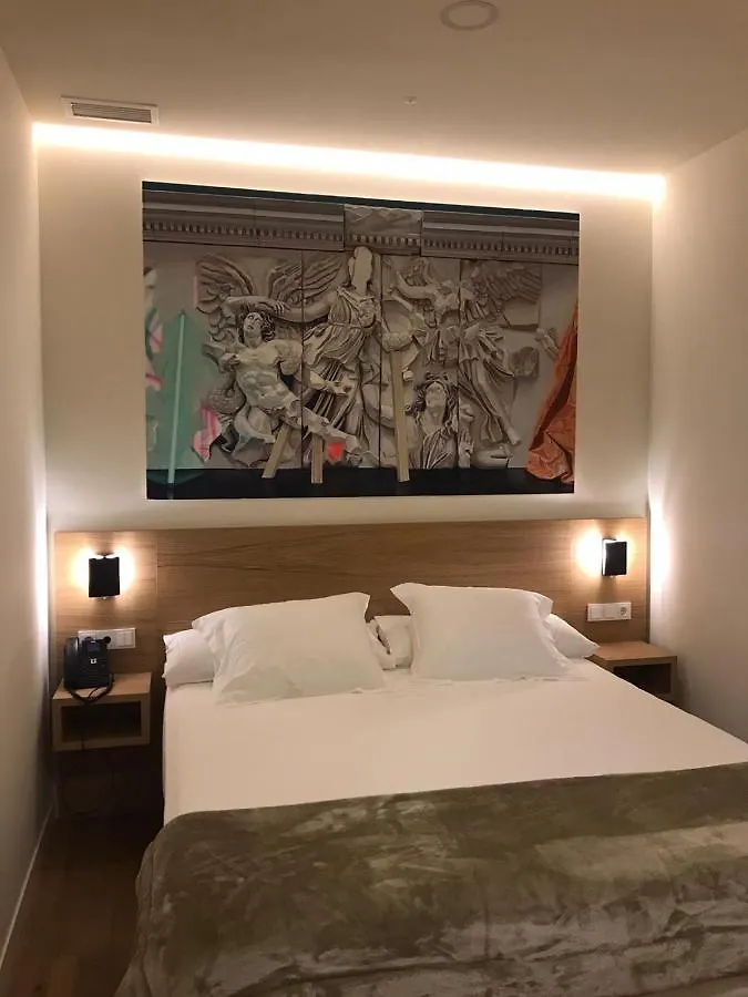 Graffiti Suites El Museo Malaga