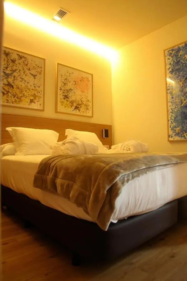 Graffiti Suites El Museo Malaga Apartment